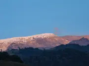 Un viaje en 4×4, un dron atropellado y cientos de niños que aprendieron de geología: así fue el proceso para realizar ‘Colombia país de volcanes’