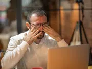 Cómo cuidar los ojos en tiempos de pantallas