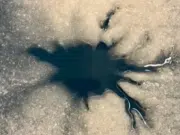 La ‘araña’ que científicos encontraron en superficie de luna de Júpiter y que aún no logran entender en su origen