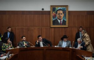 Reforma a la salud se hundiría si Gobierno no precisa la financiación