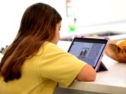 Francia planea prohibir las redes sociales a menores de 15 años