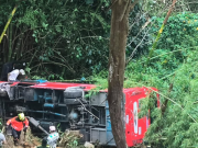 Bus cayó a un abismo en Santa Helena, Medellín: hay varios heridos