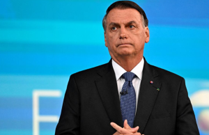 Aprueban ley para rebajar pena de cárcel al expresidente Bolsonaro