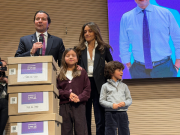 Estos son los precandidatos que ya entregaron firmas y los que aún faltan
