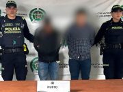 Dos hombres detenidos por robar carro en Barrios Unidos, Bogotá