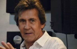 Fiscalía protege a Ricardo Leyva con orden de alejamiento a su exesposa