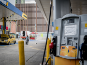 Hallan irregularidades en 48 estaciones de gasolina del país
