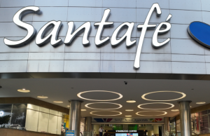 Investigan muerte de una mujer en el centro comercial Santa Fe