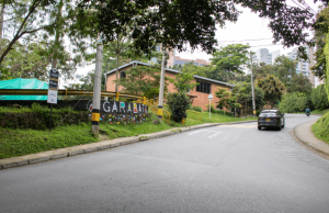 Cuestiona ubicación de resaltos en las lomas de El Poblado