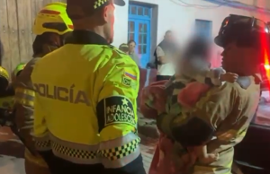 Rescatan bebé de 11 meses abandonado en un vehículo en Bogotá