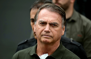 Bolsonaro pide prisión domiciliaria por motivos de salud