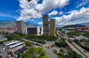 En 2025 se atendieron en Medellín más de 30.600 trámites catastrales