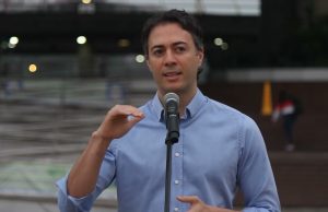Por el partido Indigena AICO Daniel Quintero será candidato presidencial
