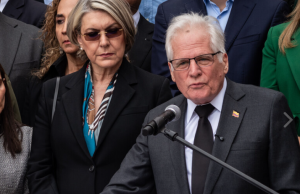Partido Demócrata colombiano ofrece aval a candidatura de Miguel Uribe