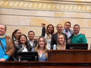 Aprobado en cuarto debate de Senado proyecto de mesada 14 para docentes