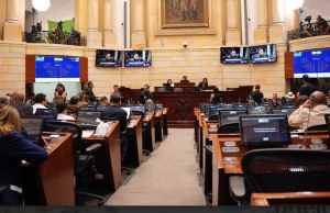 En promedio, partidos buscan reelegir 65 % de sus senadores en elecciones de marzo