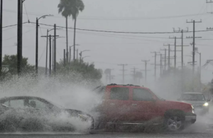 Sur de California en alerta máxima por tormenta en Navidad