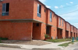 Impacto del alza en el salario mínimo incrementará 10% precios de vivienda
