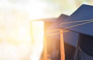 Becas sin deuda: esta es la convocatoria con la que el Gobierno espera formar unos 900 magísteres y doctores
