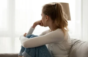 Estudiaron a 17.000 jóvenes que duraron solteros hasta los 29 años: el resultado sorprende a la ciencia