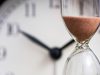 ¿El tiempo falla? Nuevos modelos cuánticos plantean una imperceptible inestabilidad del reloj universal