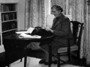 Agatha Christie, la ‘Reina del crimen’, atrapa a nuevos lectores y sigue vigente 50 años después de su muerte