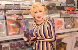Dolly Parton, la ‘Reina del Country’, cumple 80 años: ‘Aún no estoy lista para morir’