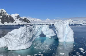 ¿Qué se esconde bajo el hielo de la Antártida? Un nuevo mapa revela su relieve oculto con un detalle sin precedentes