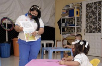 ICBF convertirá en funcionarias públicas a mas de 2.300 madres comunitarias en Colombia