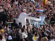 Papa León XIV reflexiona en misa de Año Nuevo: ‘El mundo no se salva afilando espadas’