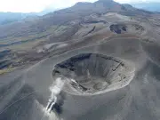 Puracé sigue activo: ceniza, gases y sismos mantienen la alerta Naranja en el volcán