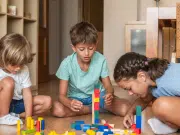 El juego creativo, aliado del regreso a clases: especialistas destacan su rol clave en el desarrollo infantil dentro y fuera del aula