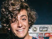 El cantante español Guitarricadelafuente protagoniza el próximo concierto del Tiny Desk