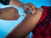 MinSalud sale a aclarar tema de vacunas y descarta recortes al PAI