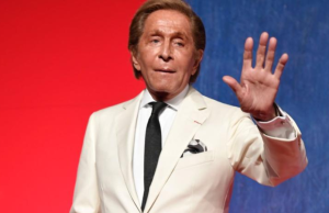 Murió a los 93 años el diseñador italiano Valentino Garavani