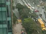 Por aguacero, colapsan movilidad y servicio de energía en varios sectores de El Poblado