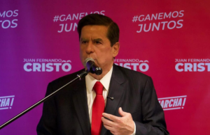 Juan Fernando Cristo participará en la consulta del 8 de marzo