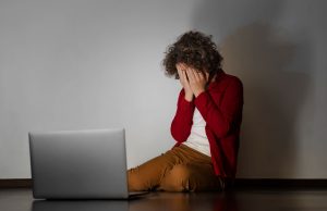 El 21 % de los latinoamericanos habla con chatbots cuando se siente triste