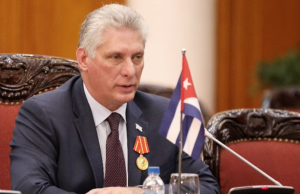 “Llegar a un acuerdo” antes de que sea tarde plantea Trump a Cuba