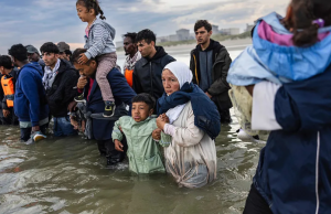 Más de 41.000 migrantes llegaron irregularmente a Reino Unido en 2025