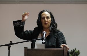 Por participación indebida en política, Cabal pide investigar a Benedetti