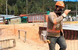 Gobierno busca fijar precios de vivienda en pesos y no en salarios mínimos