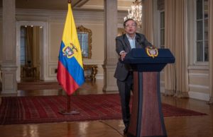 Petro evalúa liquidar EPS intervenidas