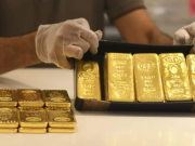 Precio del oro: onza cerca a USD $5.000 por incertidumbre política