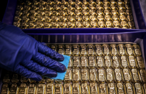 Precio del oro rompe todas las barreras y llega a US$5.297