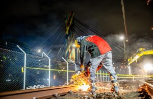 Desde Austria llegaron rieles para el mantenimiento de la vía férrea del metro
