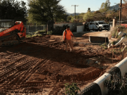 A un año de los incendios de Los Ángeles, sobrevivientes sufren para reconstruir