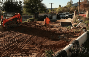 A un año de los incendios de Los Ángeles, sobrevivientes sufren para reconstruir