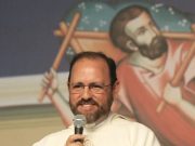 Confirman fecha para ordenación como obispo de párroco saliente de La Visitación