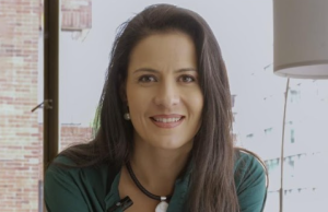 Las Mujeres que me Habitan: Un libro para gestionar emociones